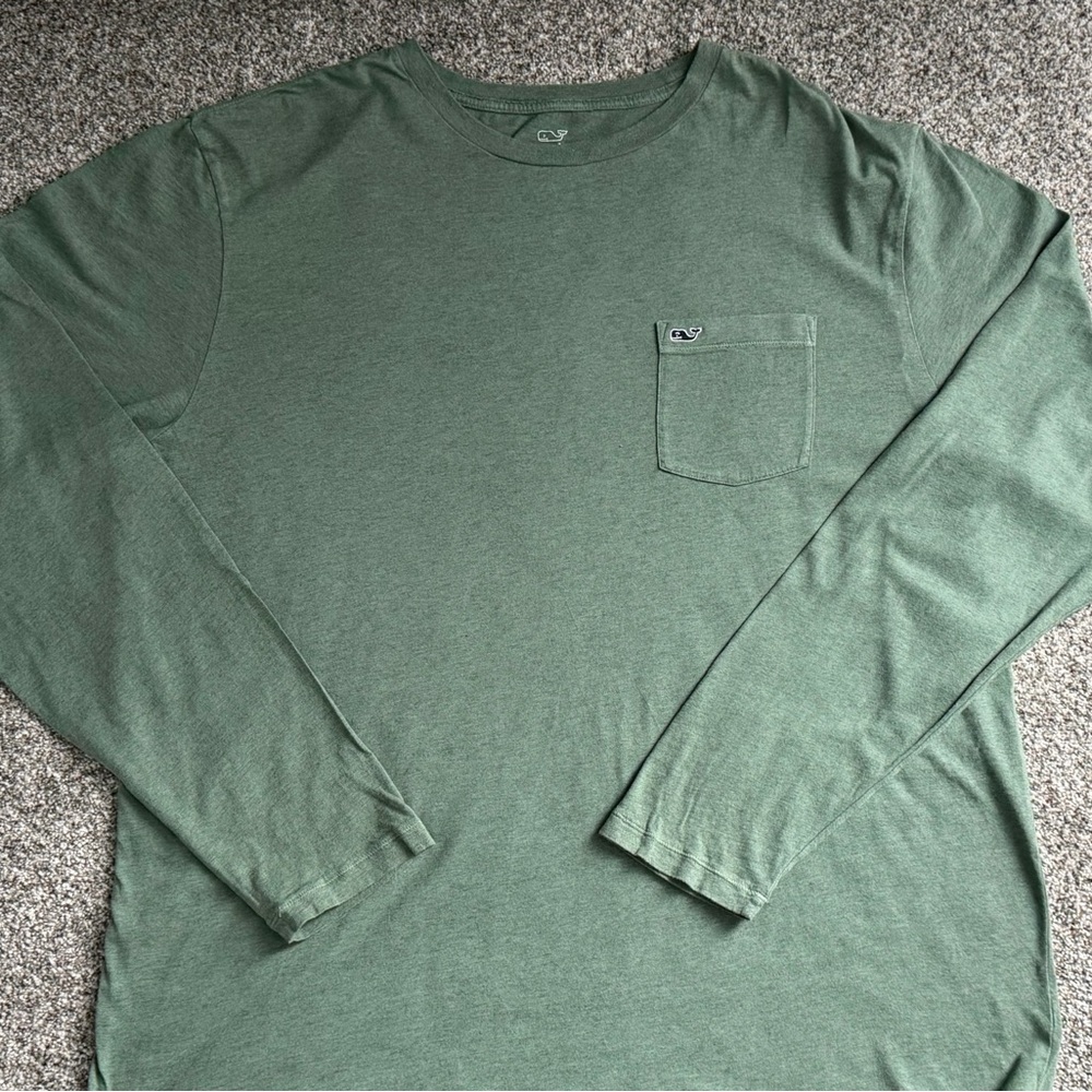Vineyard Vines Men's Heathered Green Sage Long Sleeve Crewneck (XL) -like new